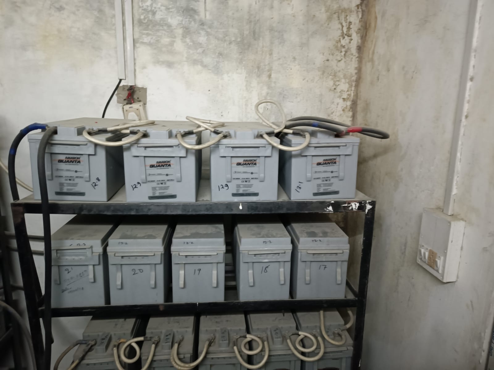 VRLA / SMF sealed maintenance-free battery for UPS